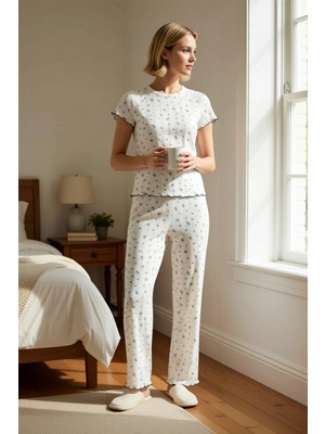 Benerly Kadın Bisiklet Yaka Kısa Kol Regular Kalıp Çiçekli Pijama Takımı Fonksiyonel Şık