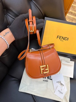 Fendi Logo Detaylı Ithal Çanta