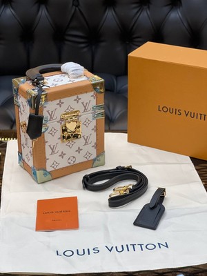 Louis Logo Detaylı Ithal Çanta