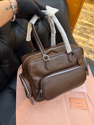 Miu Logo Detaylı Ithal Çanta