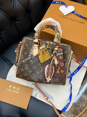 Louis Logo Detaylı Ithal Çanta