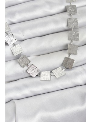 Shopwave Kare Plaka Model Gümüş Renk Kadın Kolye