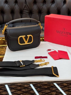 Valentino Garavani Logo Detaylı Ithal Çanta