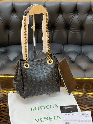 Bottega Logo Detaylı Ithal Çanta