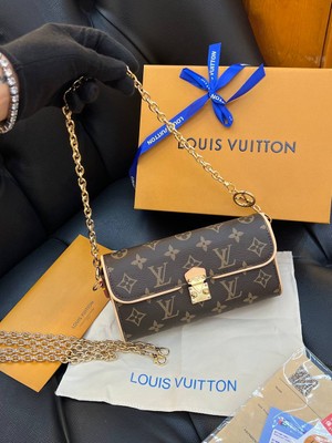 Louis Logo Detaylı Ithal Çanta