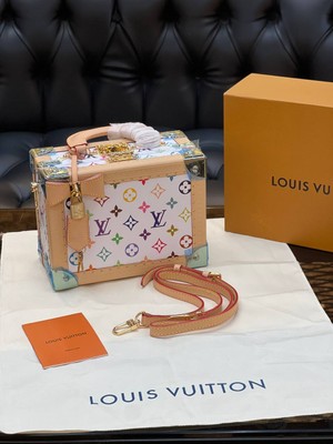 Louis Logo Detaylı Ithal Çanta