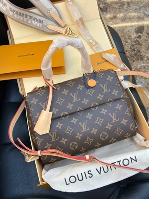 Louis Logo Detaylı Ithal Çanta