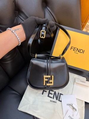 Fendi Logo Detaylı Ithal Çanta