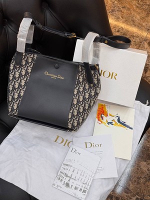 Christian Dior Logo Detaylı Ithal Çanta