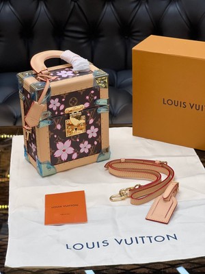 Louis Logo Detaylı Ithal Çanta