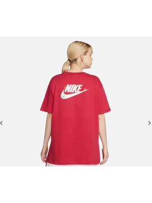 Nike Sportswear Boy Friend Graphix Short-Sleeve Bol Kalıp Pembe Kadın T-Shirt DZ3516-614