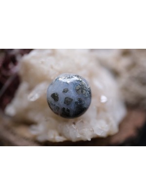 Aries 7.40CT  13.4mm Natural Hipomo Jasper Markazit