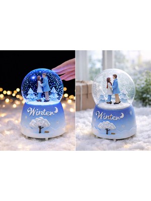 Trend Robo Sevgiliye Özel Püskürtmeli Müzikli Işıklı Kar Küresi – Winter Aşk Serisi
