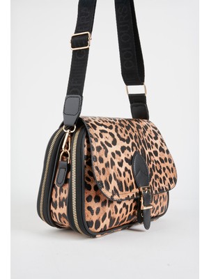 Vivaq Kadın Yonca Leopar 4 Cepli Kapaklı Kolon Askılı Fermuar ve Çıt Çıt Kapama El Kol ve Omuz Çantası