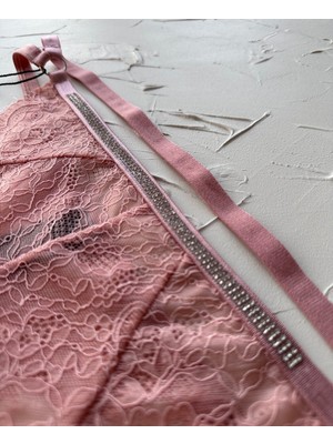 Intive Lingerie Kadın Beli Parlak Taşlı Dantelli Ağı Pamuklu Şeritli Tanga