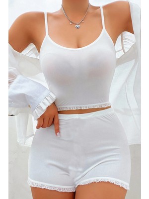 Intive Lingerie Kadın Beyaz Alt-Üst Dantel Detaylı Şortlu Şık Gecelik Takım