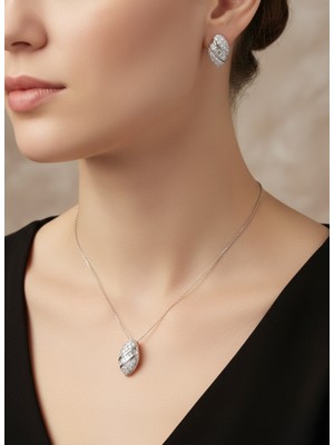 Gümüş Zirkon Baget Taşlı Su Yolu Tasarım Trend Kadın Kolye Küpe Gelin Set