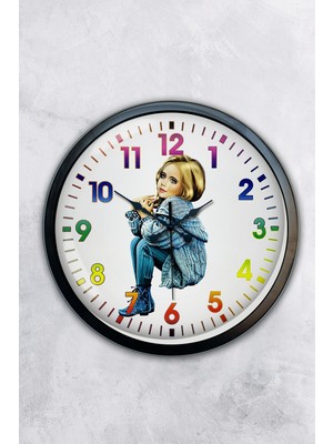 Kasva Concept 40 cm Siyah Metal Genç Kız Duvar Saati