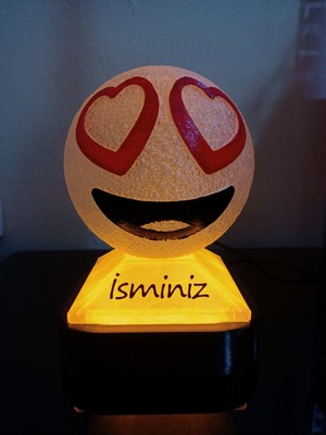 3D Dönüşüm Atölyesi Kişiye Özel Hediyelik Isimli Kalpli Gözler Emoji Dekoratif LED Lamba - Adaptörlü - Amber Işıklı