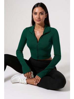 Kadın Yeşil Uzun Kol Fermuarlı Parmak Geçme Detaylı Dik Yaka Crop Top Bluz