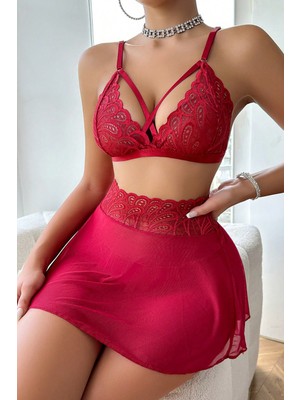 Kadın Kırmızı Göğsü ve Beli Dantel Detaylı Etekli Takım – Modern, Konforlu