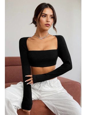 Kadın Siyah Uzun Kol Göğüs ve Sırt Dekolteli Crop Top Bluz – Şık, Rahat ve Kolay Kombinlenebilir