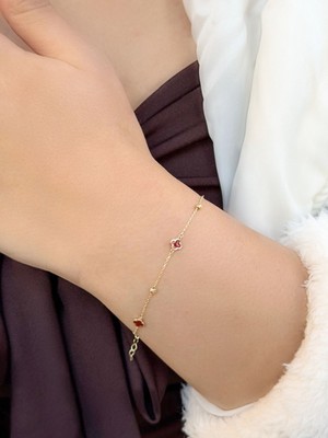 Uzundağ Kuyumculuk 14 Ayar Altın Kırmızı Mineli Yonca Bileklik