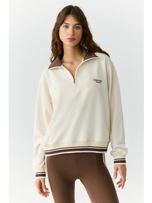 Urban Beat Natan Kadın Dik Yakalı Fermuarlı Baskı Detaylı Relaxed Ekru Sweatshirt
