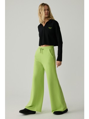 Urban Beat Tıjana Kadın Beli Lastikli Geniş Paça Relaxed Fıstık Yeşili Eşofman Altı