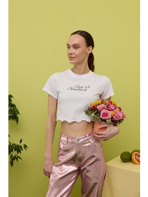 Tubia Kadın Ekru Çiçek Baskılı Etek Ucu Fırfırlı Kısa Kollu T-Shirt