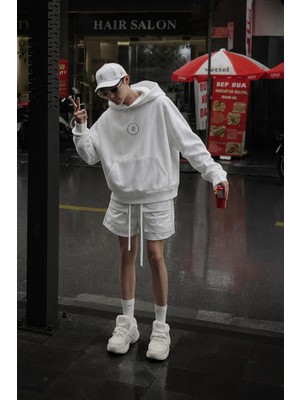 Bellanova Kapüşonlu Sweatshirt Ön Yuvarlak Sembol ve Arka Figür Baskı Unisex Rahat Stil