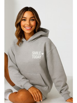 Bellanova Kadın Kapüşonlu Kanguru Cepli Oversize Sweatshirt Ön Smıle Today Yazılı Rahat Günlük Stil