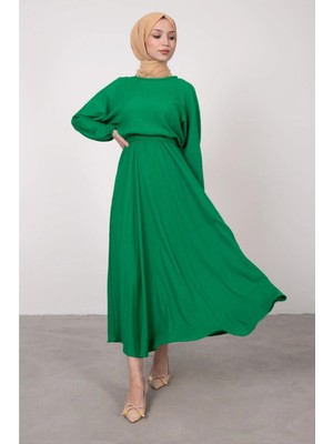 Tesettür Diyarı Kendinden Dokulu Yazlık Kloş Tesettür Elbise- Benetton Yeşili Standart Beden (36-42 Uyumludur)