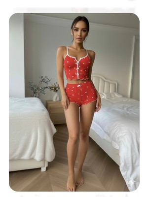 Trend Dokunuş Sevgililer Gününe Özel Kadın Kırmızı Kalp Desenli Romantik Gecelik Şortlu Takım