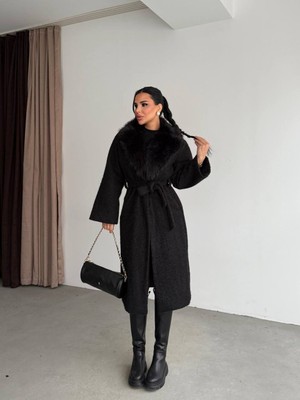 Cemo Kuşaklı Kürk Yakalı Uzun Kaban