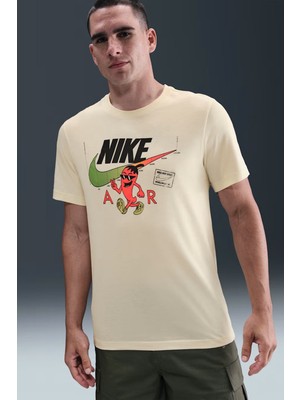 Nike Tee Med Gfx  Swoosh Graphic Tshirt Beige Erkek Grafik Tasarım Tshirt Bej