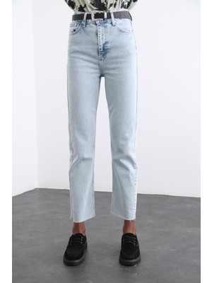 Kesik Paça Boyfit Jean