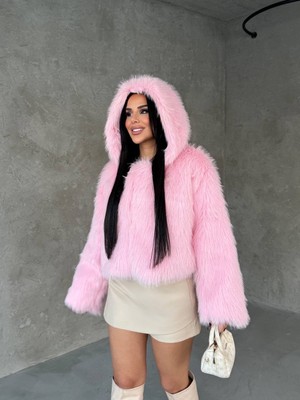 Cemo Crop Kesim Kapüşonlu Yumuşak Suni Kürk Mont