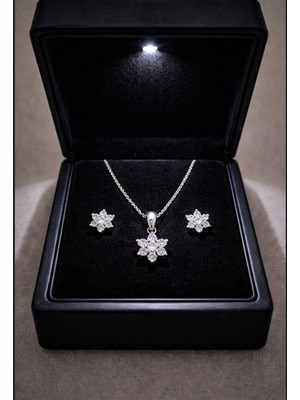 925 Ayar  Rodyum  Kaplama  Zirkon Taşlı  Yıldız  Gümüş  Set