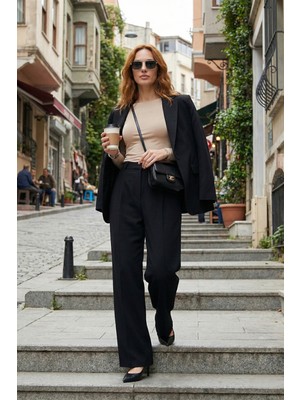 Lela Regular Fit Yüksek Bel Düz Paça Pantolon Bayan Pantolon 6923873