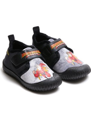 Gezer Braveman Baskılı Cırtlı Erkek Çocuk Panduf Siyah Yıkanabilir Rahat Materyal