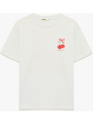 Koton Pamuklu Kısa Kollu Bisiklet Yaka Arkası Kiraz Baskılı Tişört