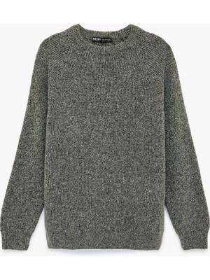 Koton Regular Fit Uzun Kollu Bisiklet Yaka Triko Kazak