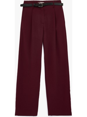 Koton Krep Kumaş Pile Detaylı Cepli Kemerli Düz Paça Pantolon