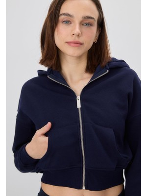 Tubia Kadın Lacivert Kapüşonlu Crop Sweatshirt Hırka Düz Desenli Uzun Kol Şardonlu Kumaş
