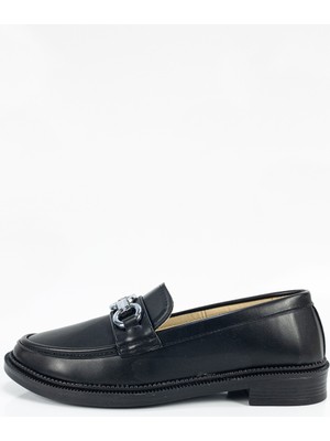 Aktaş Ayakkabı Kadın Siyah Ortopedik Zincir Detaylı Loafer Ayakkabı