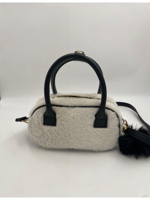 Gözde Mağazacılık Peluş Ponponlu Baget Kadın El Omuz Çanta