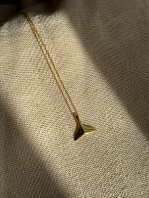 CAPO By Aytaç Yamaç 925 Ayar Gümüş Altın Kaplama Balık Kuyruk Figürlü Kolye