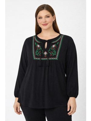 Şans Kadın Büyük Beden Siyah, Nakış Detaylı, Kol Ağzı Lastikli Bluz 65N39328
