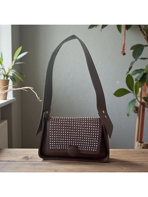 Gözde Mağazacılık Işıltılı Taş Detaylı Kapaklı Şık Omuz Çantası